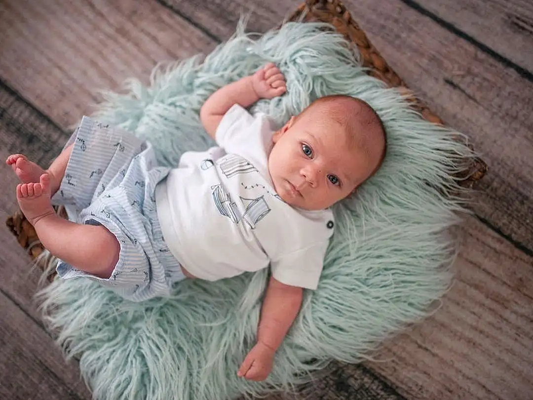 Skin, Eyes, Baby & Toddler Clothing, Wood, Comfort, Flash Photography, Iris, Grey, Grass, Baby, Happy, Toddler, Hat, Linens, Tree, Furry friends, Child, Hardwood, Sitting, Person