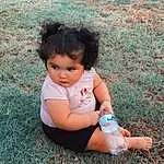 Skin, Hairstyle, People In Nature, Plant, Azure, Grass, Happy, Baby & Toddler Clothing, Leisure, Toddler, Fun, Baby, Summer, Child, Tints And Shades, Thigh, Beauty, Foot, Human Leg, Sitting, Person