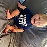Joint, Smile, Hand, Leg, Comfort, Human Body, Gesture, Happy, Tree, Finger, Elbow, Grass, Knee, Thumb, T-shirt, Toddler, Baby & Toddler Clothing, Wrist, Fun, Thigh, Person