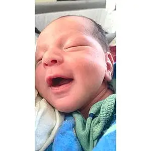 Yawn baby Atlas
