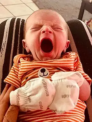 Yawn baby Amari