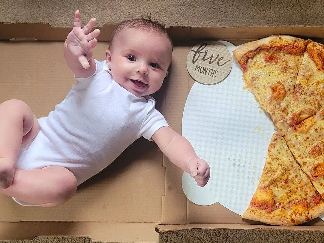 Pizza, Baby & Toddler Clothing, Smile, Sleeve, Recipe, Food, Happy, Ingredient, Toddler, Baby, California-style Pizza, Tableware, Pizza Cheese, Gluten, Plate, Junk Food, Comfort Food, T-shirt, Produce, Finger Food, Person, Joy