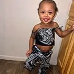Joint, Skin, Smile, Hairstyle, Shoulder, Leg, Flash Photography, Wood, Waist, Thigh, Happy, Finger, Baby & Toddler Clothing, Toddler, Trunk, Child, Knee, Hardwood, Person, Joy